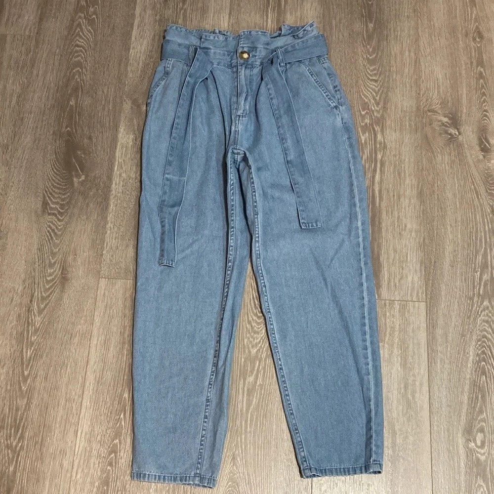 Who What Wear high rise paper bag belted jeans 2